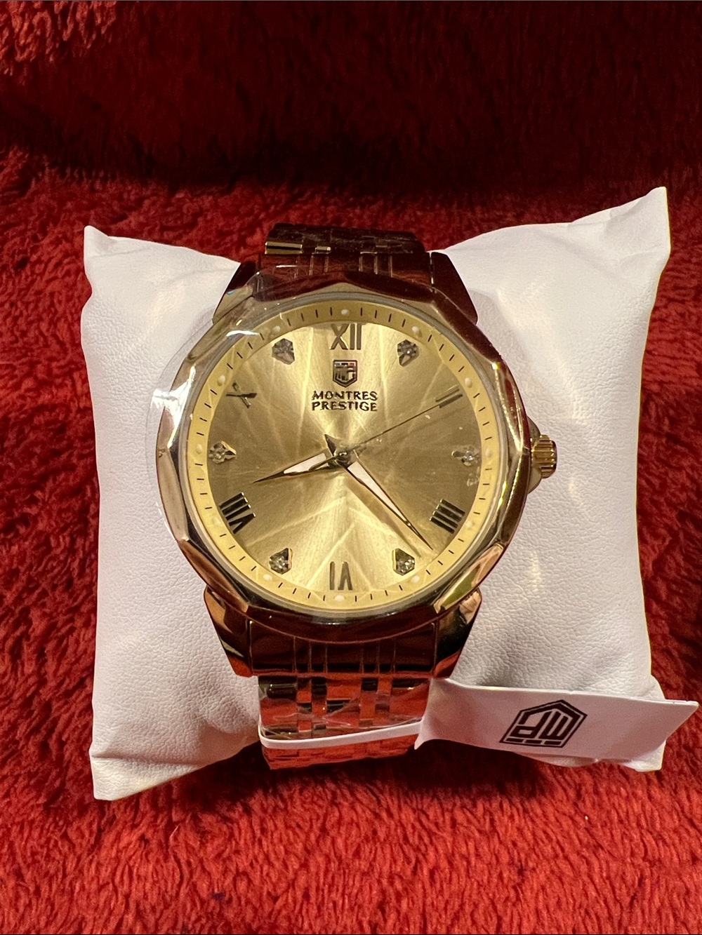 Montres Prestige MPW-0045  Wrist Watch Gold Bezel and Band.  Stainless clasp.